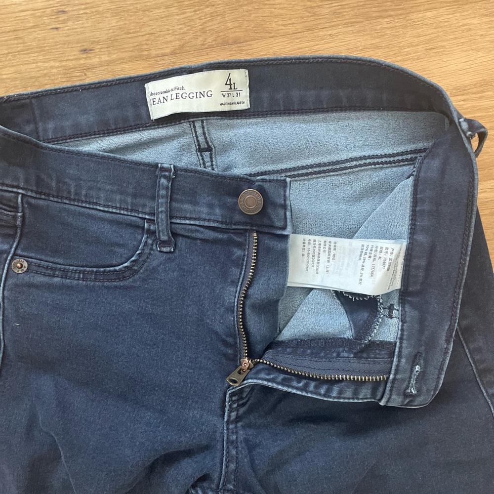 Abercrombie Jean legging size 4 Long